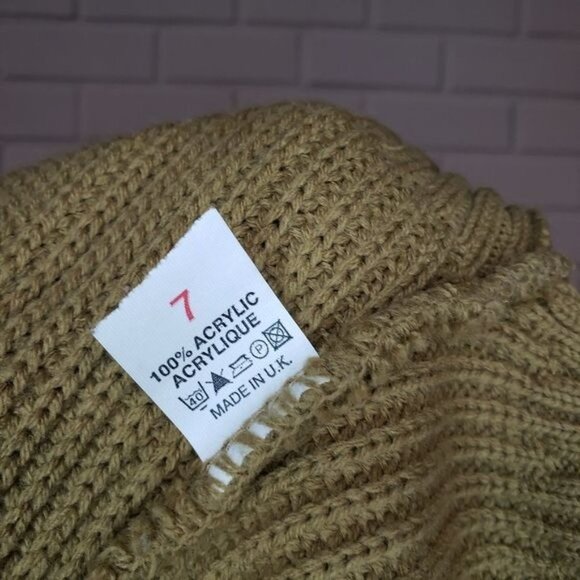 Boohoo OVERSIZED V NECK SWEATER Size M/L - Picture 3 of 7